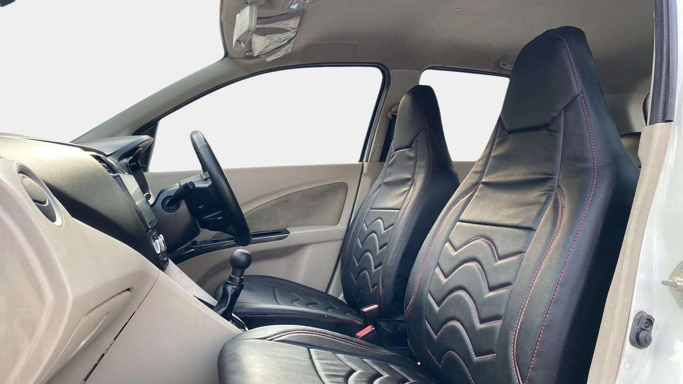 2019 Maruti Celerio ZXI, Petrol, Manual, 37,266 km, Right Side Front Door Cabin