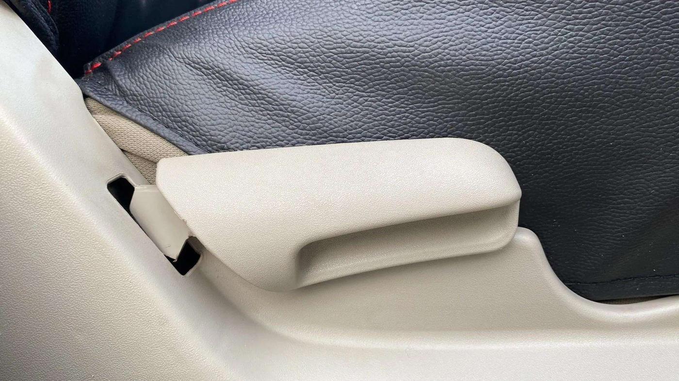 2019 Maruti Celerio ZXI, Petrol, Manual, 37,266 km, Driver Side Adjustment Panel