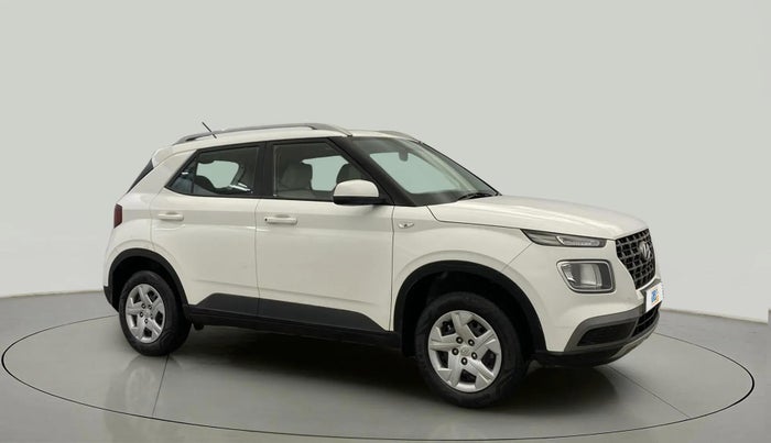 2021 Hyundai VENUE S 1.2, Petrol, Manual, 29,734 km, Right Front Diagonal