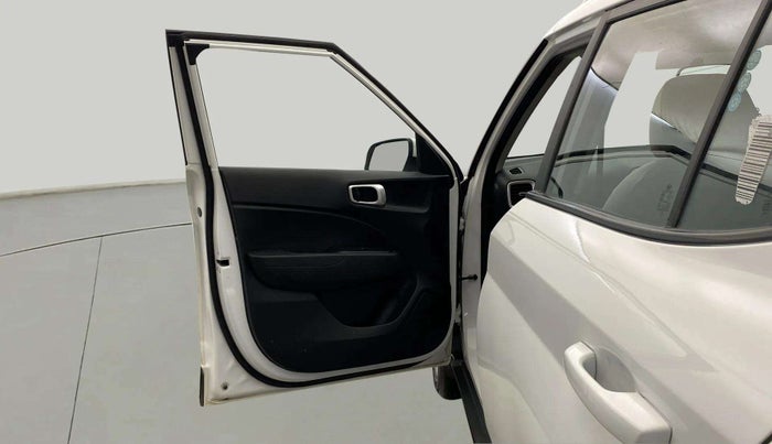 2021 Hyundai VENUE S 1.2, Petrol, Manual, 29,734 km, LHS Front Door