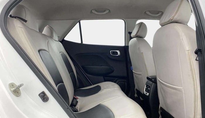 2021 Hyundai VENUE S 1.2, Petrol, Manual, 29,734 km, Right Side Rear Door Cabin