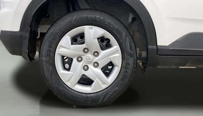 2021 Hyundai VENUE S 1.2, Petrol, Manual, 29,734 km, Right Rear Wheel
