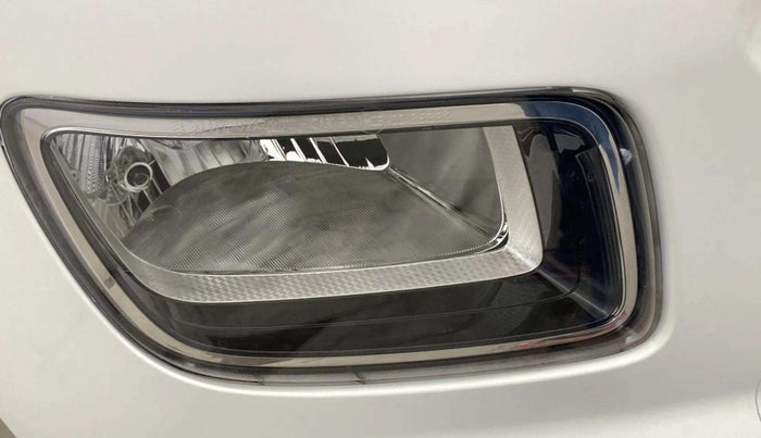 2021 Hyundai VENUE S 1.2, Petrol, Manual, 29,734 km, Right headlight - Minor scratches