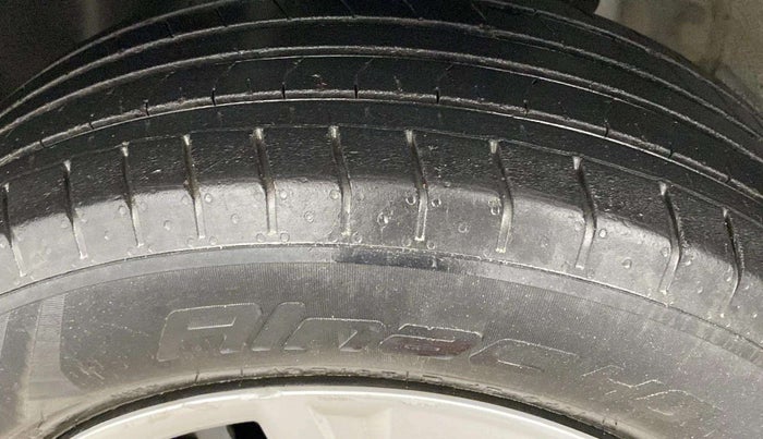 2021 Hyundai VENUE S 1.2, Petrol, Manual, 29,734 km, Left Front Tyre Tread
