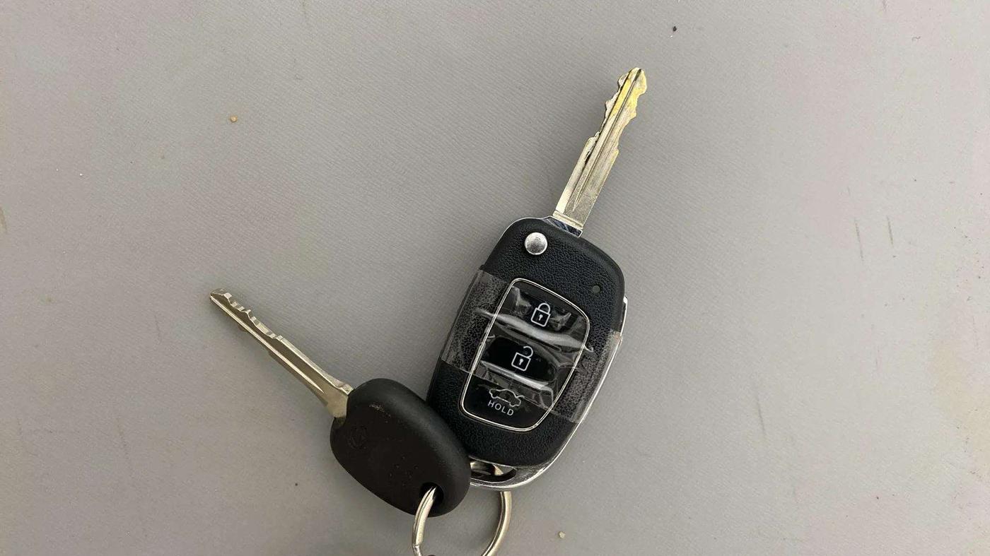 2021 Hyundai GRAND I10 NIOS SPORTZ AMT 1.2 KAPPA VTVT, Petrol, Automatic, 27,050 km, Key Close Up
