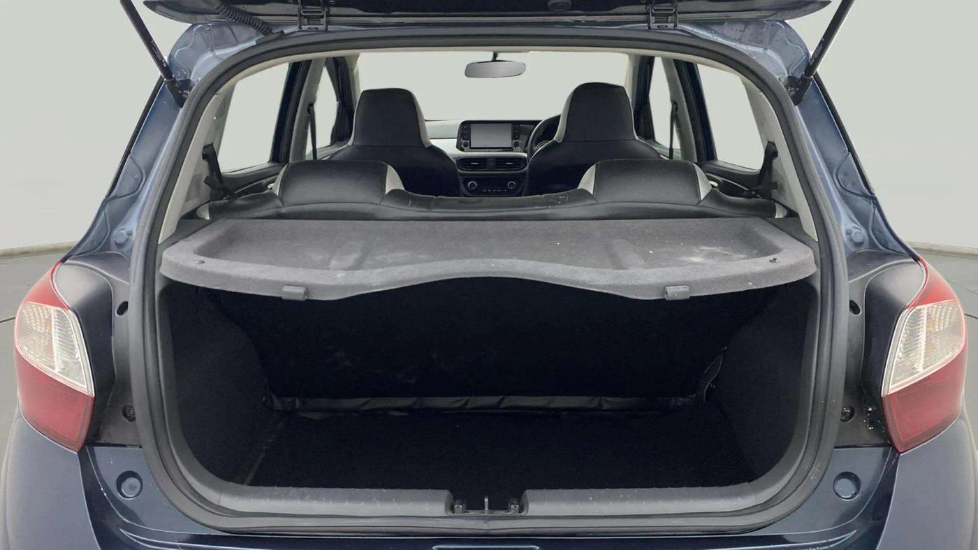 2021 Hyundai GRAND I10 NIOS SPORTZ AMT 1.2 KAPPA VTVT, Petrol, Automatic, 27,050 km, Boot Inside