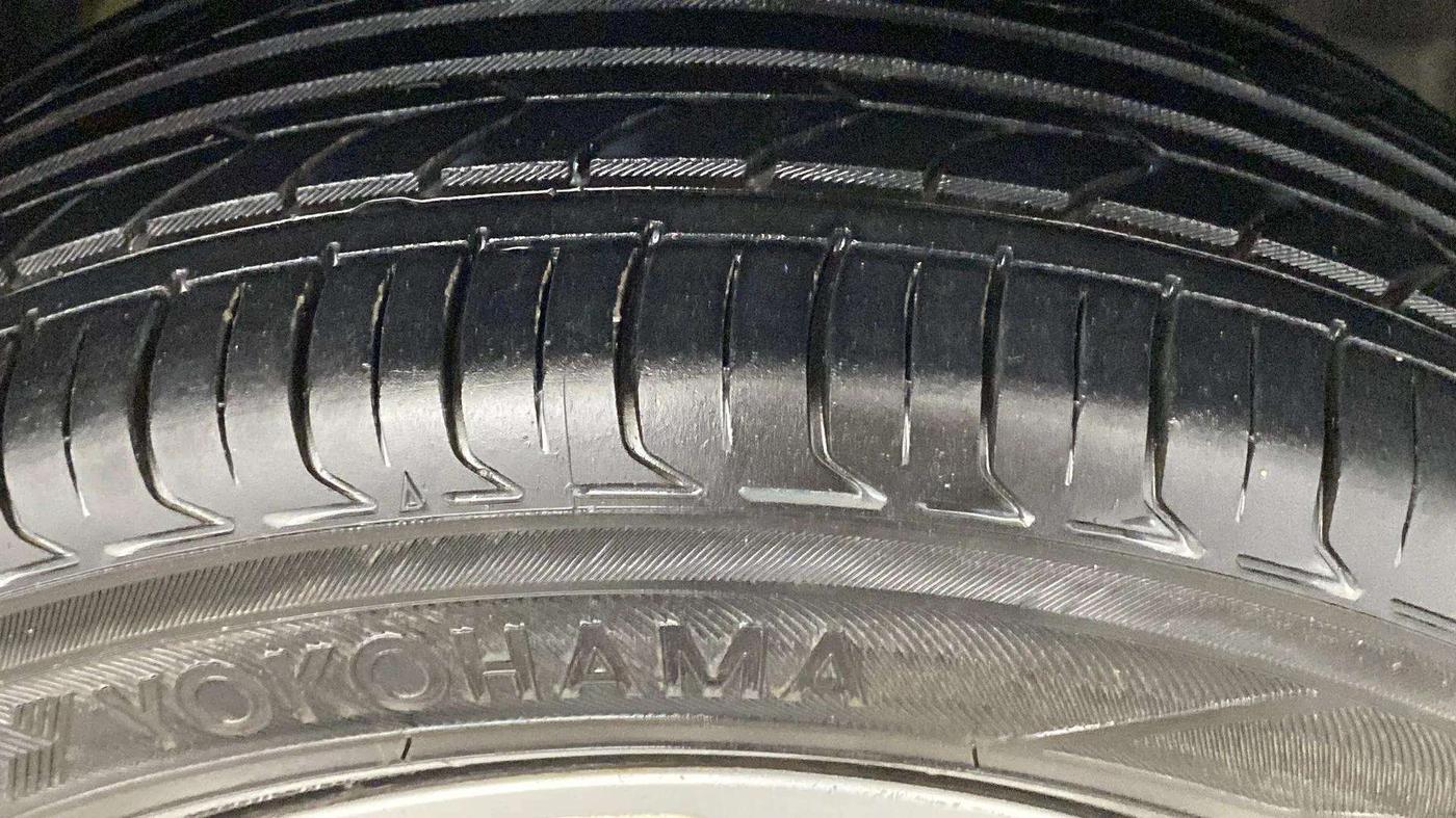 2019 Tata NEXON XM PETROL, Petrol, Manual, 62,311 km, Right Front Tyre Tread