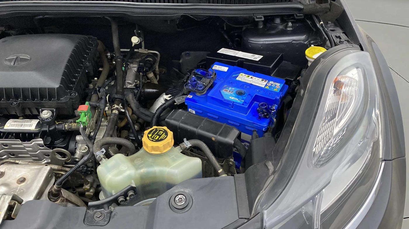 2019 Tata NEXON XM PETROL, Petrol, Manual, 62,311 km, Engine View - Left