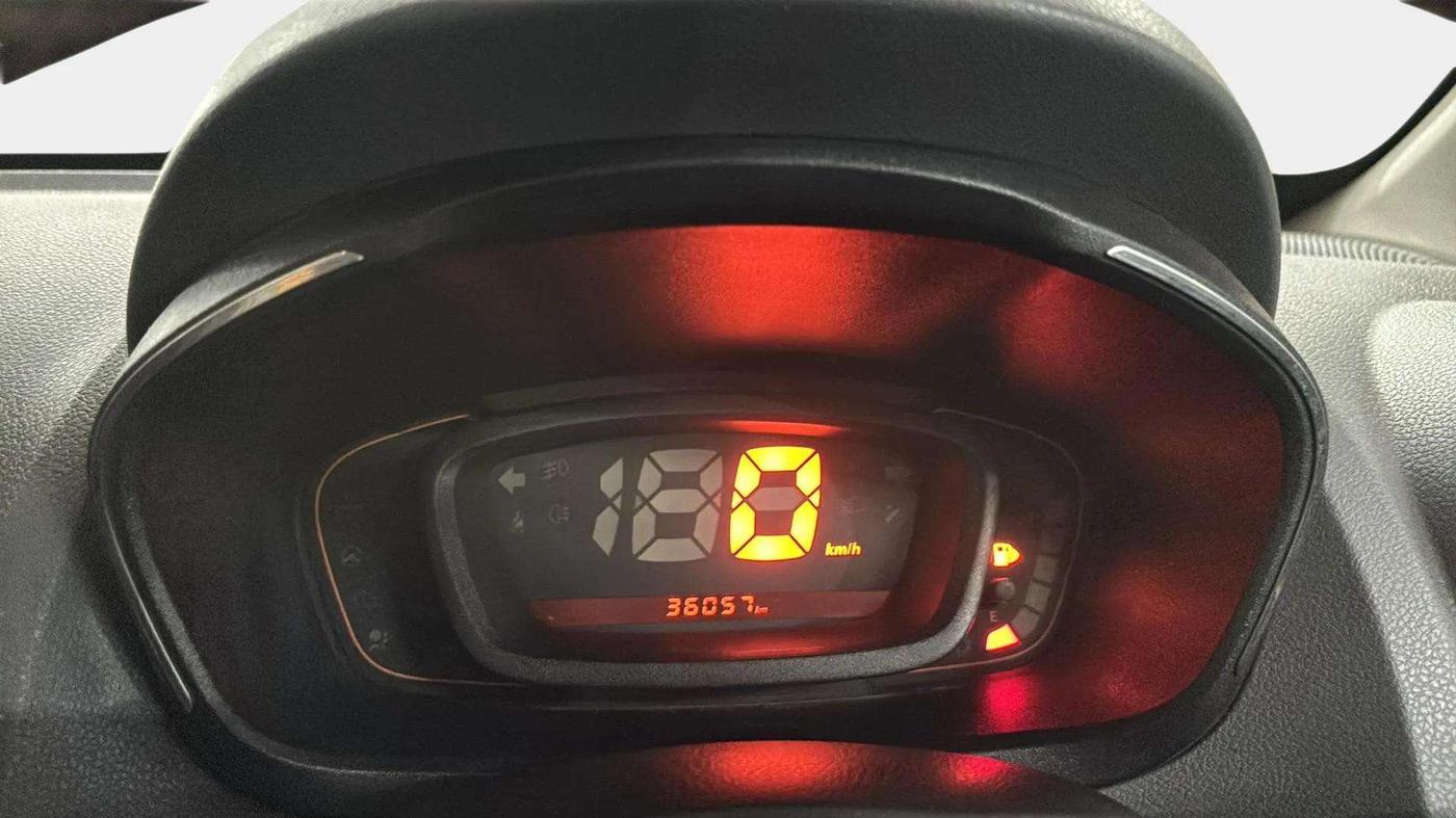 2019 Renault Kwid RXT 1.0 (O), Petrol, Manual, 36,050 km, Odometer Image