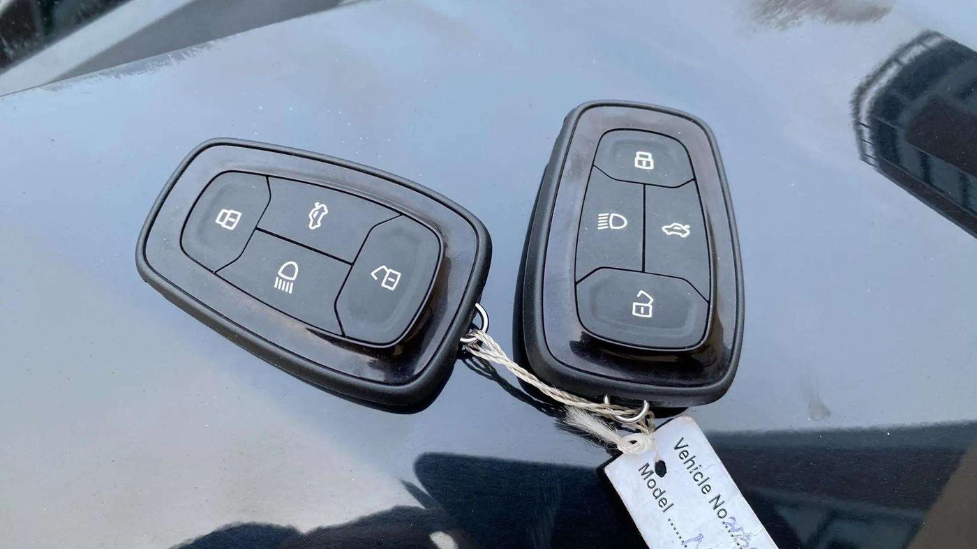2023 Tata NEXON XZA PLUS PETROL DARK EDITION, Petrol, Automatic, 4,745 km, Key Close Up