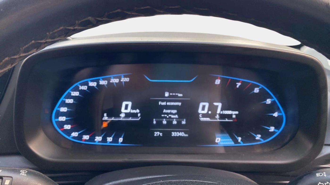 2021 Hyundai NEW I20 SPORTZ 1.2 MT, Petrol, Manual, 33,357 km, Odometer Image