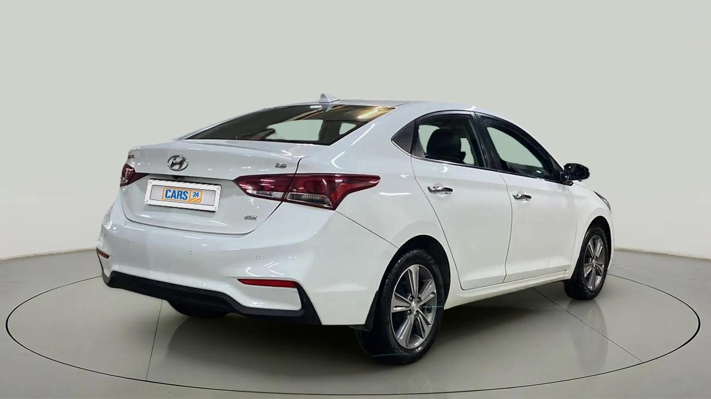 2019 Hyundai Verna 1.6 VTVT SX O, Petrol, Manual, 71,246 km, Right Back Diagonal