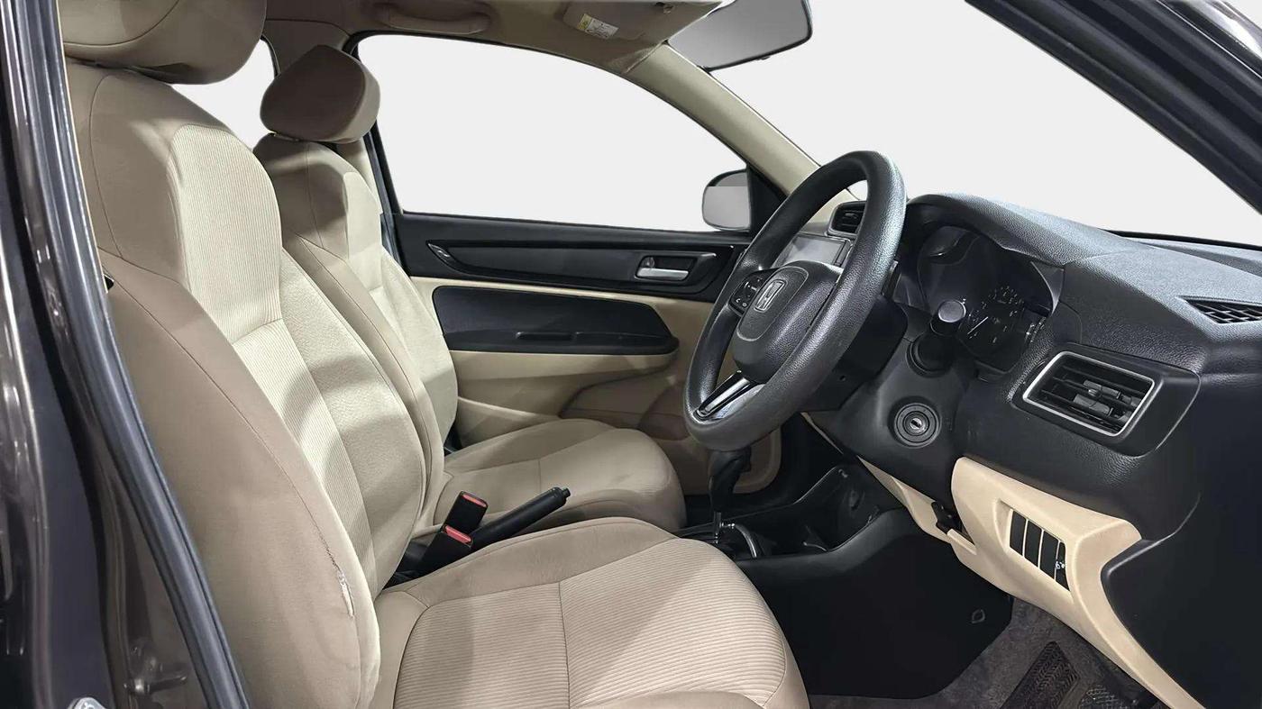 2018 Honda Amaze 1.2L I-VTEC S AT, Petrol, Automatic, 55,421 km, Right Side Front Door Cabin