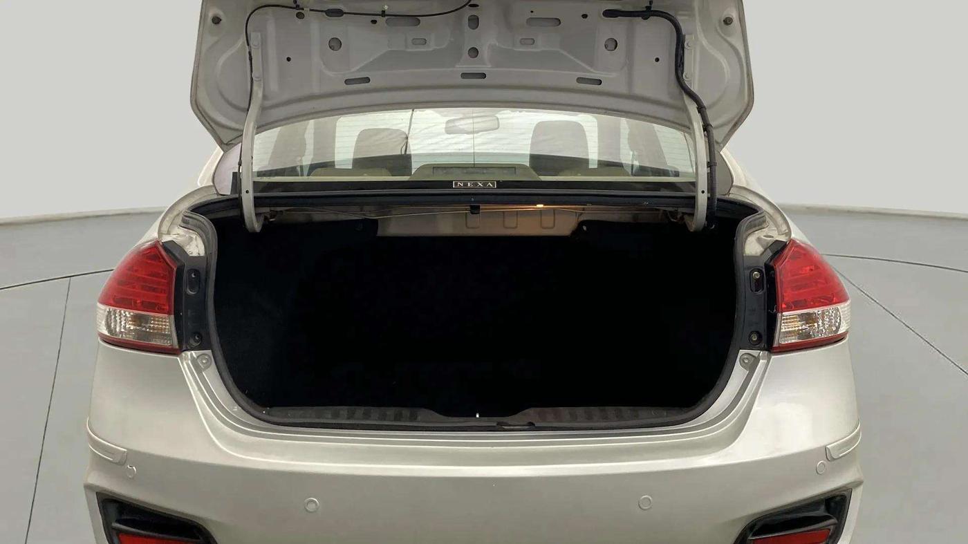 2017 Maruti Ciaz ALPHA 1.4 PETROL, Petrol, Manual, 83,587 km, Boot Inside