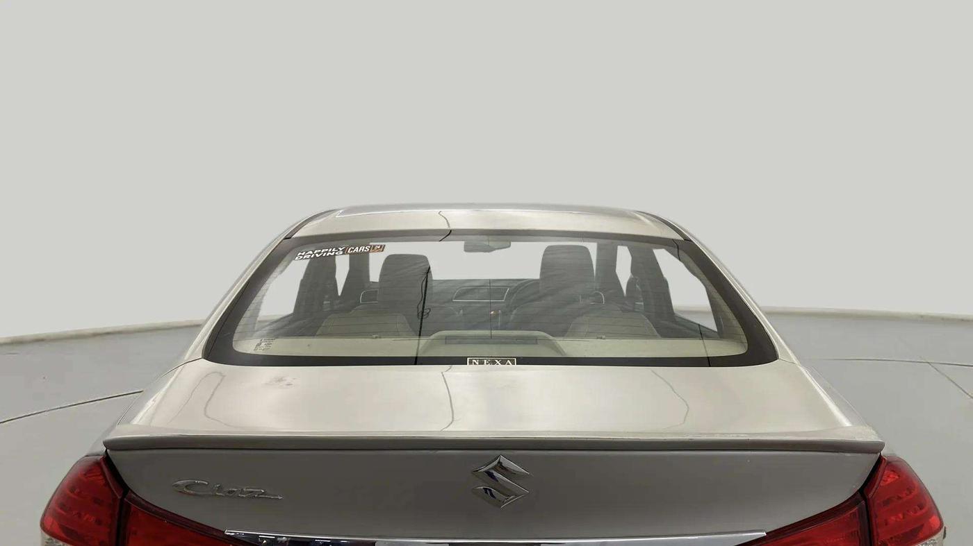 2017 Maruti Ciaz ALPHA 1.4 PETROL, Petrol, Manual, 83,587 km, Rear Windshield