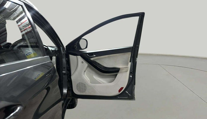 2021 Tata NEXON XZA PLUS SUNROOF PETROL, Petrol, Automatic, 8,863 km, RHS Front Door