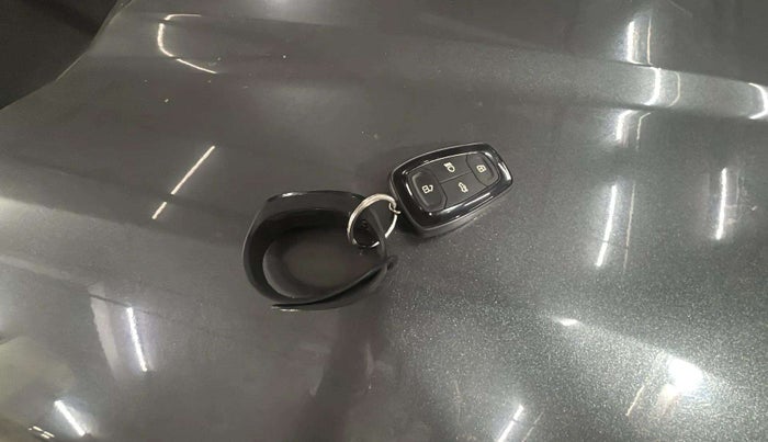2021 Tata NEXON XZA PLUS SUNROOF PETROL, Petrol, Automatic, 8,863 km, Key Close Up