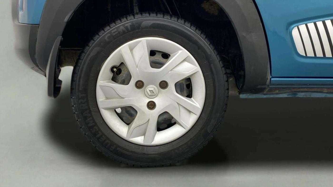 2020 Renault Kwid RXL, Petrol, Manual, 13,146 km, Right Rear Wheel