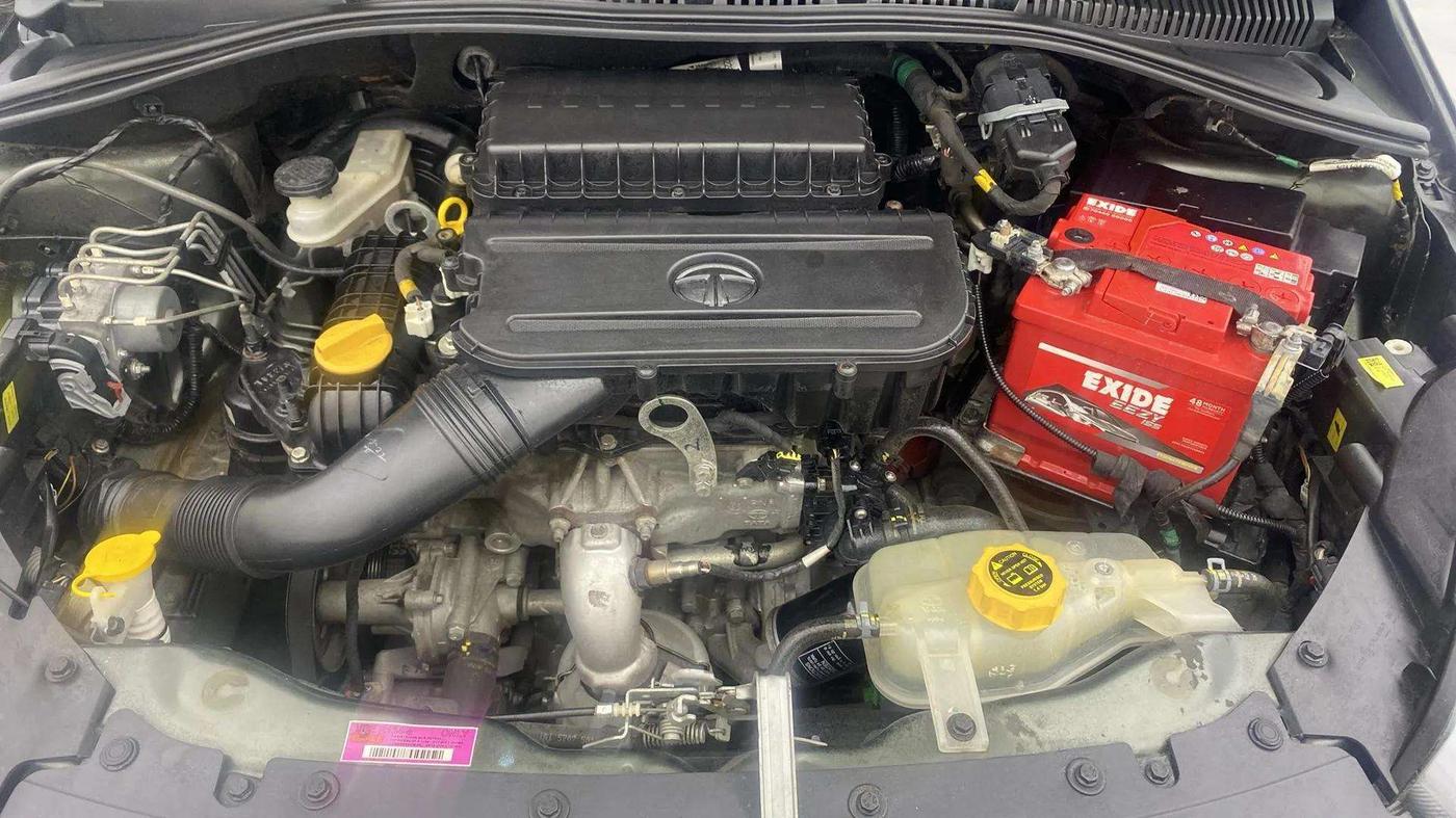 2022 Tata TIAGO NRG XZ AMT, Petrol, Automatic, 29,514 km, Engine View