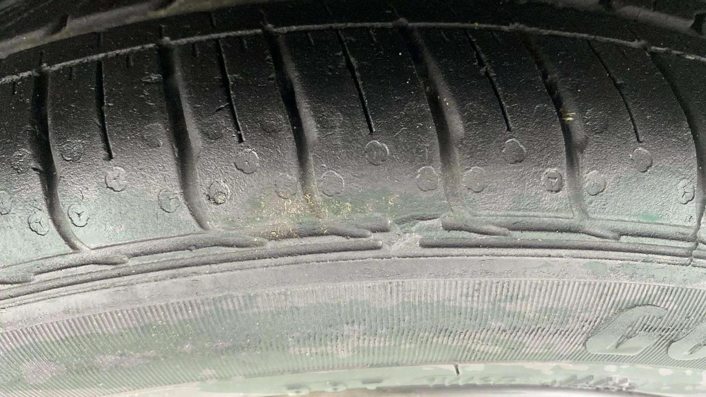 2022 Tata TIAGO NRG XZ AMT, Petrol, Automatic, 29,514 km, Left Front Tyre Tread