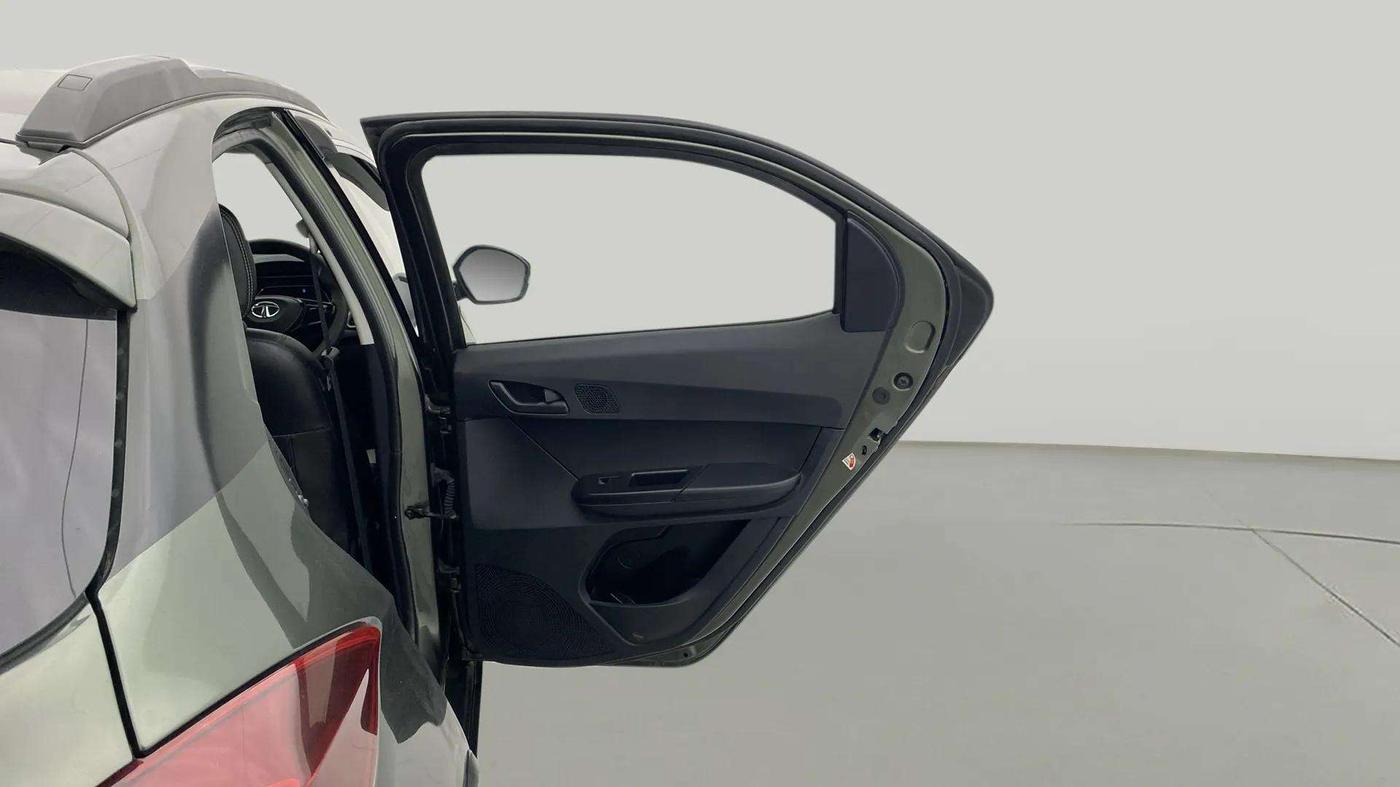2022 Tata TIAGO NRG XZ AMT, Petrol, Automatic, 29,514 km, RHS Rear Door