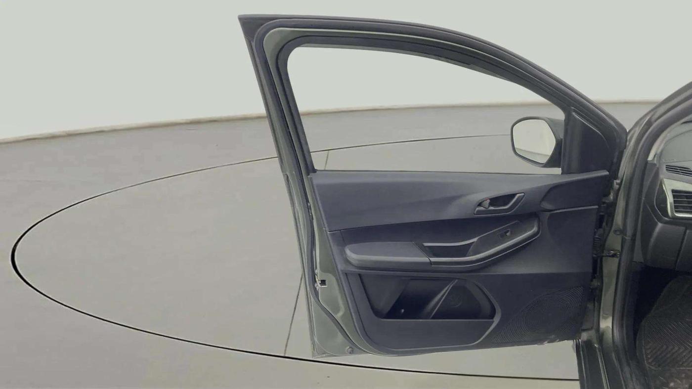 2022 Tata TIAGO NRG XZ AMT, Petrol, Automatic, 29,514 km, LHS Front Door