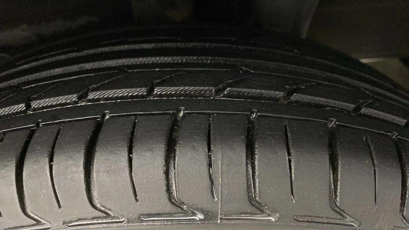 2020 Hyundai NEW SANTRO SPORTZ CNG, CNG, Manual, 87,558 km, Left Rear Tyre Tread