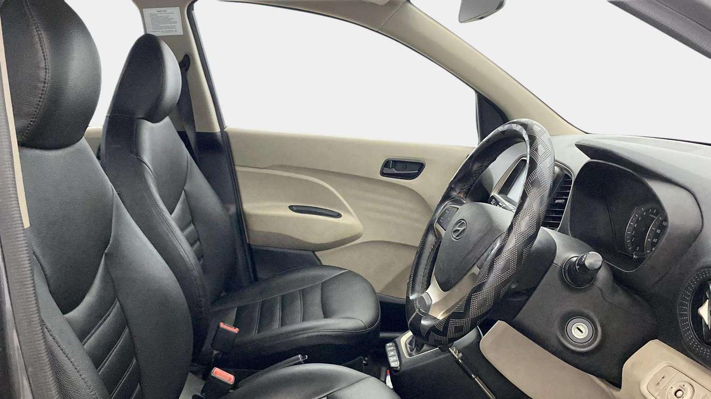2020 Hyundai NEW SANTRO SPORTZ CNG, CNG, Manual, 87,558 km, Right Side Front Door Cabin