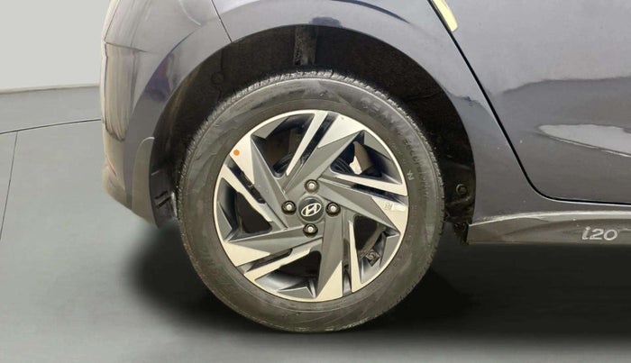 2022 Hyundai NEW I20 ASTA (O) 1.0 TURBO GDI DCT, Petrol, Automatic, 17,810 km, Right Rear Wheel