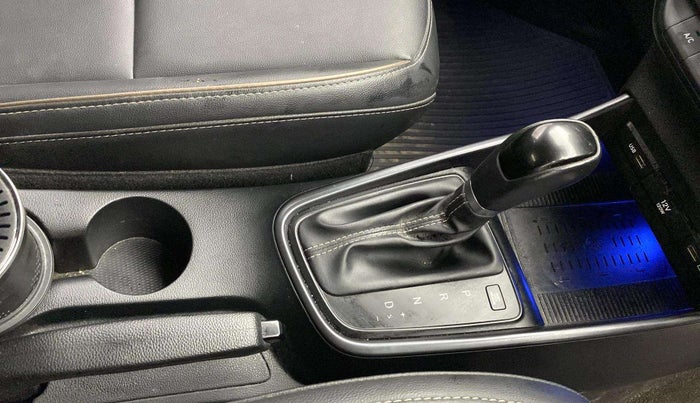 2022 Hyundai NEW I20 ASTA (O) 1.0 TURBO GDI DCT, Petrol, Automatic, 17,810 km, Gear Lever