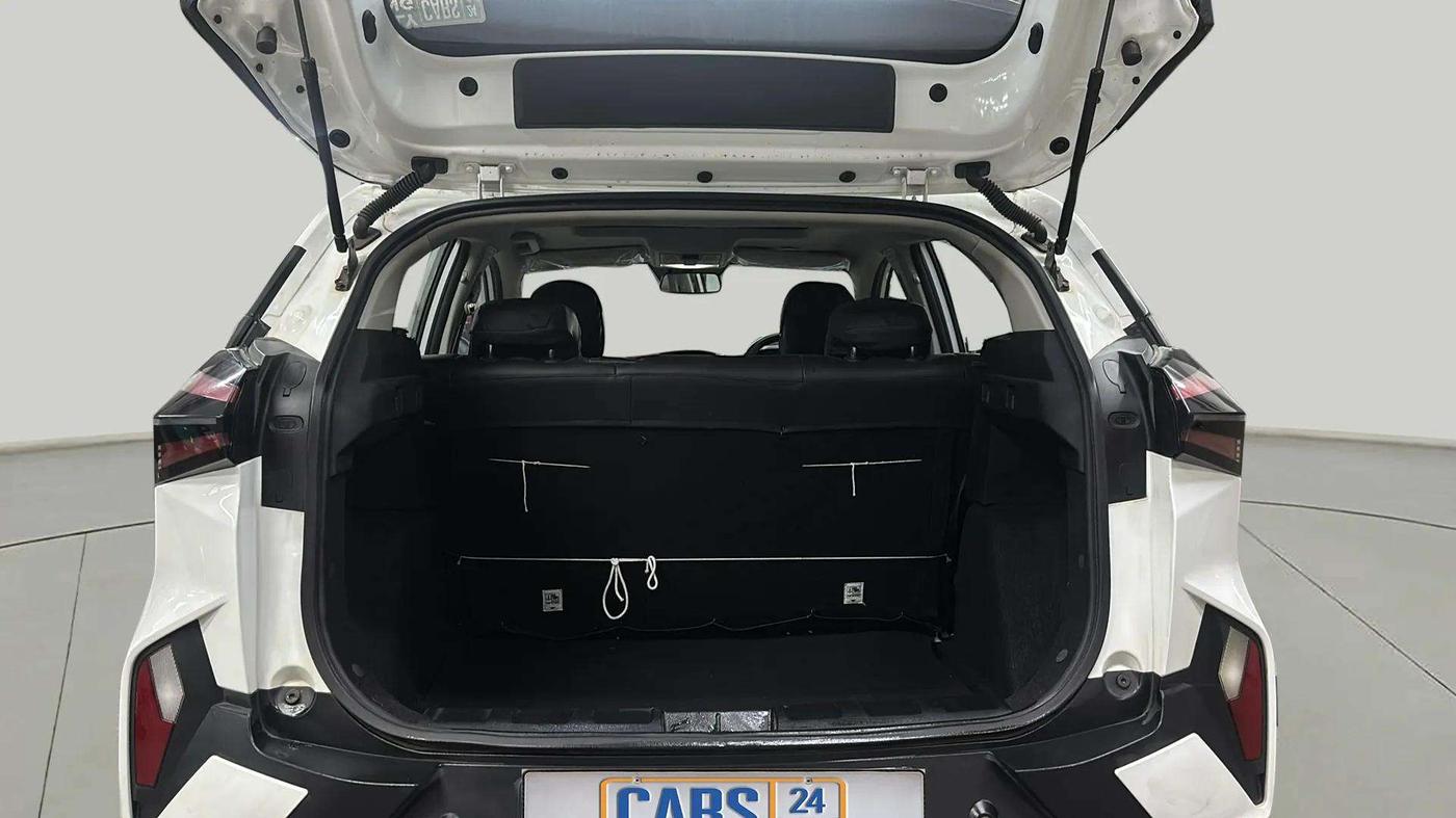2024 Tata NEXON PURE SUNROOF 1.2 PETROL, Petrol, Manual, 3,828 km, Boot Open Zoomed View