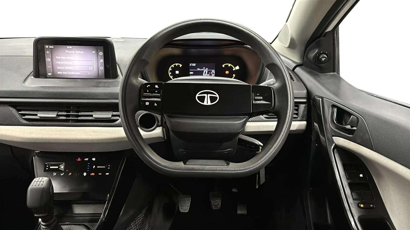 2024 Tata NEXON PURE SUNROOF 1.2 PETROL, Petrol, Manual, 3,828 km, Steering Wheel Close Up