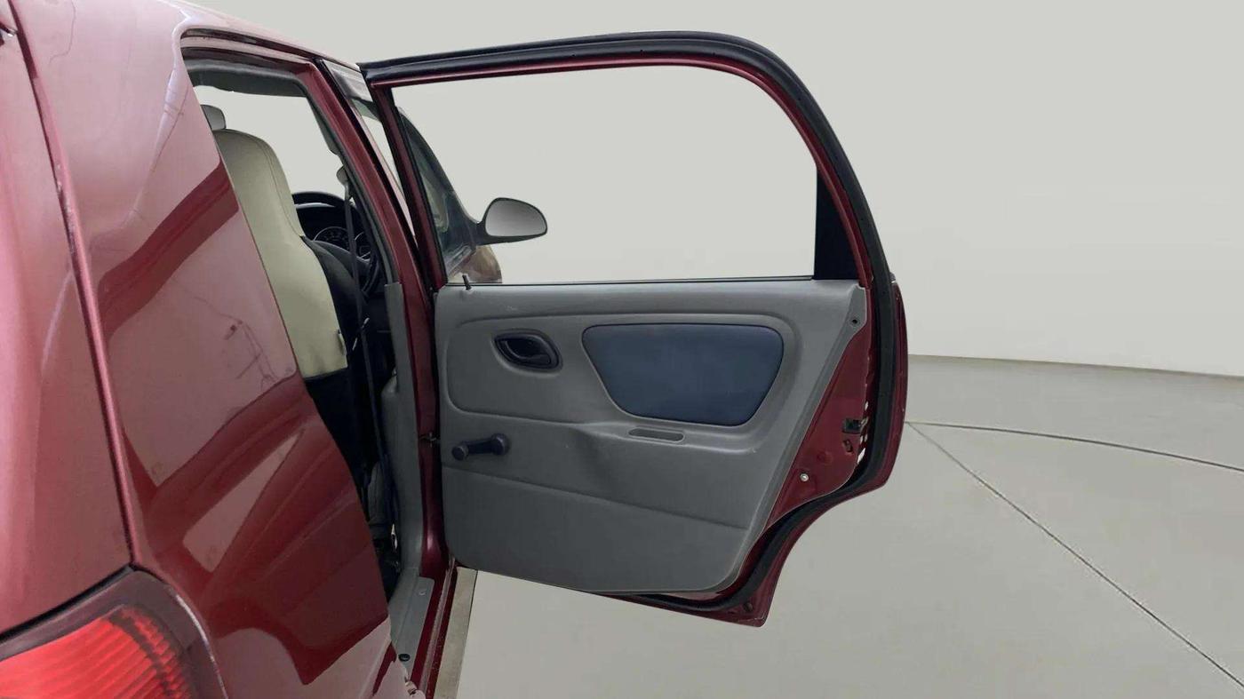 2013 Maruti Alto K10 VXI, Petrol, Manual, 46,191 km, RHS Rear Door