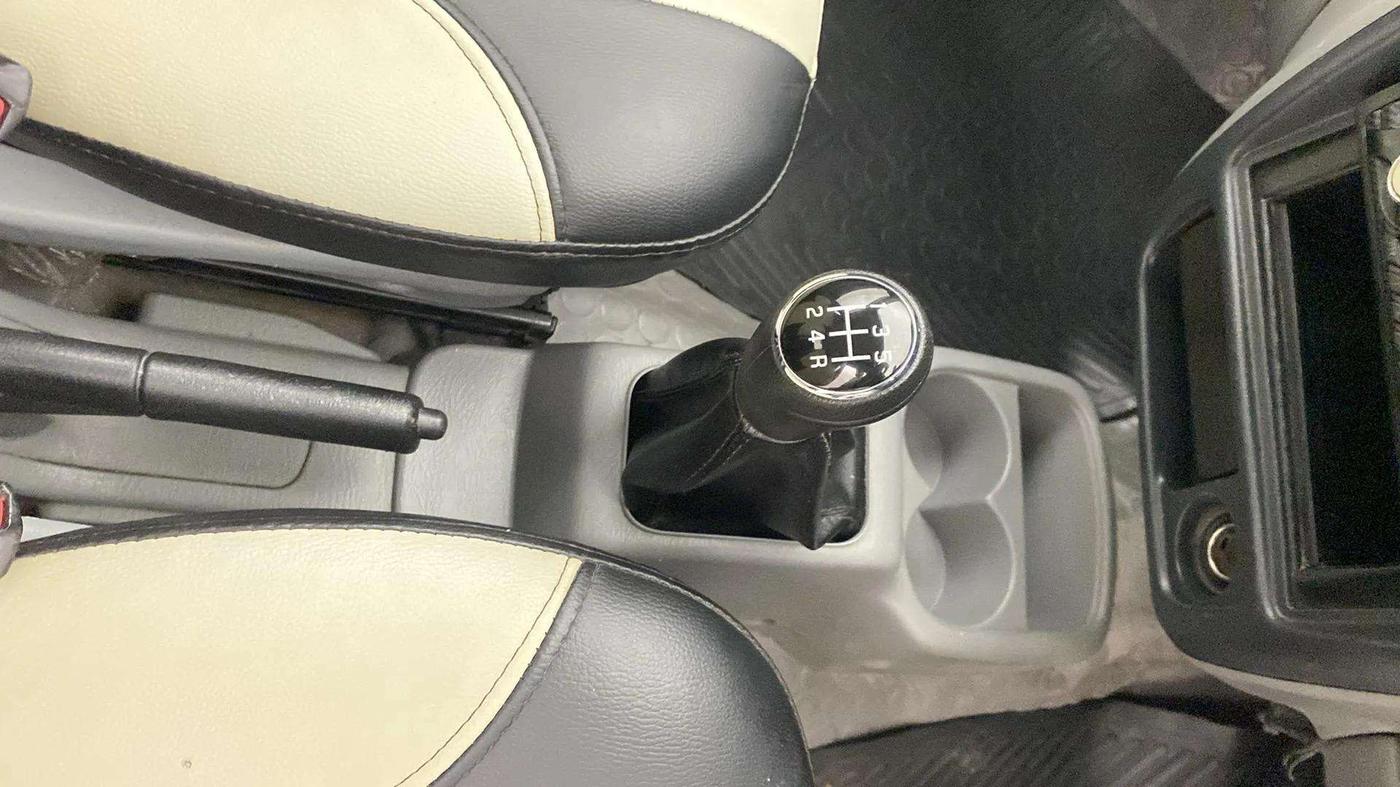 2013 Maruti Alto K10 VXI, Petrol, Manual, 46,191 km, Gear Lever