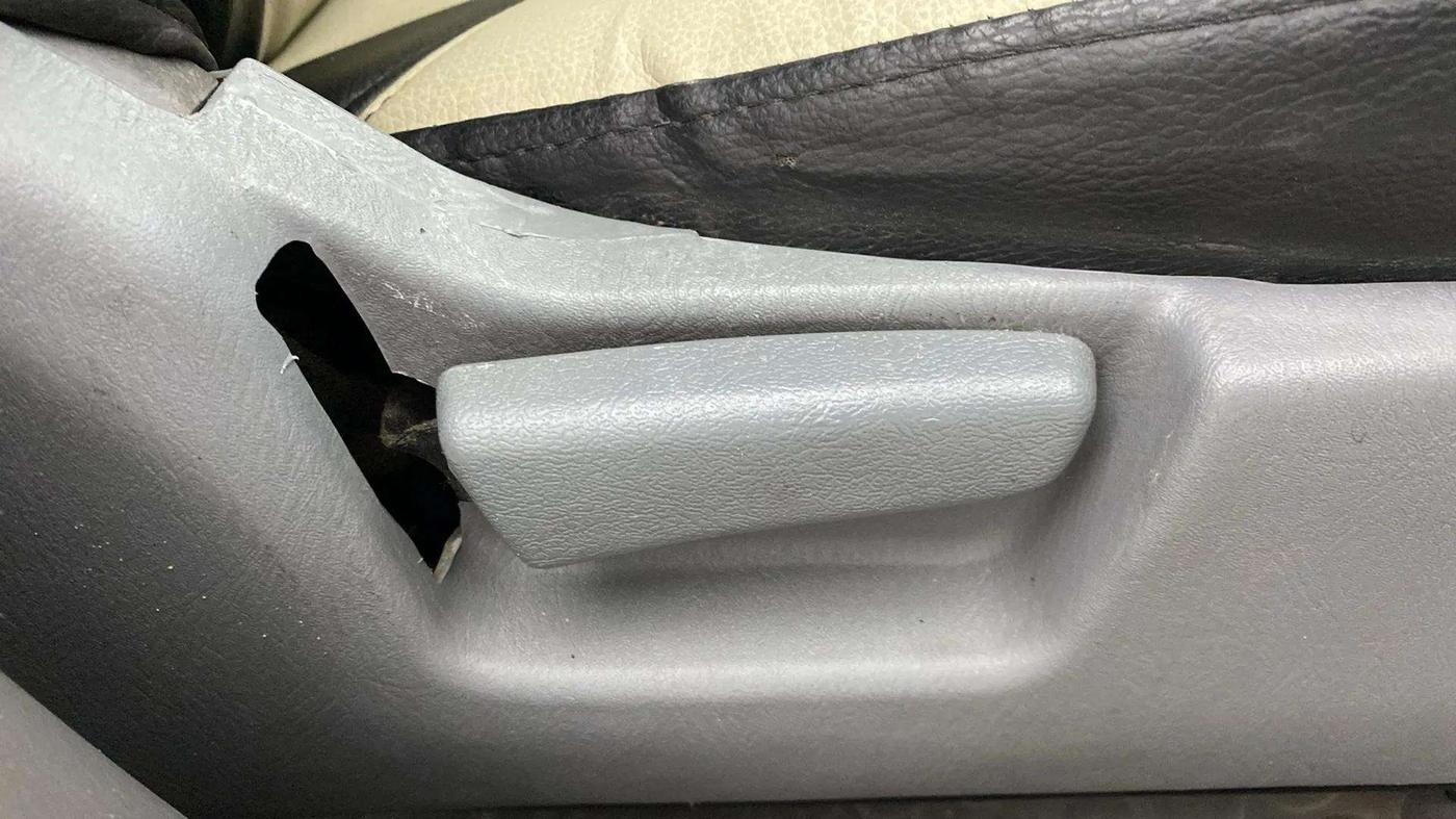 2013 Maruti Alto K10 VXI, Petrol, Manual, 46,191 km, Driver Side Adjustment Panel