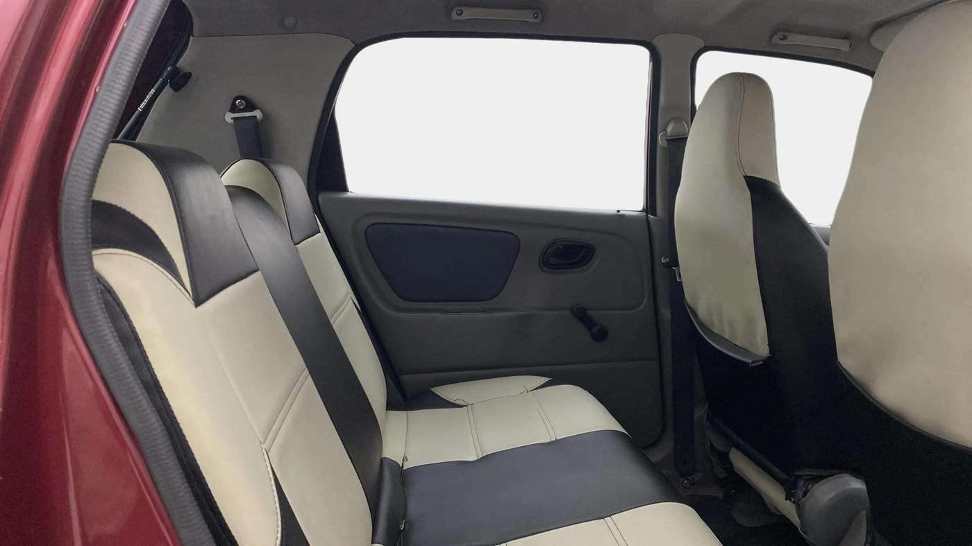 2013 Maruti Alto K10 VXI, Petrol, Manual, 46,191 km, Right Side Rear Door Cabin