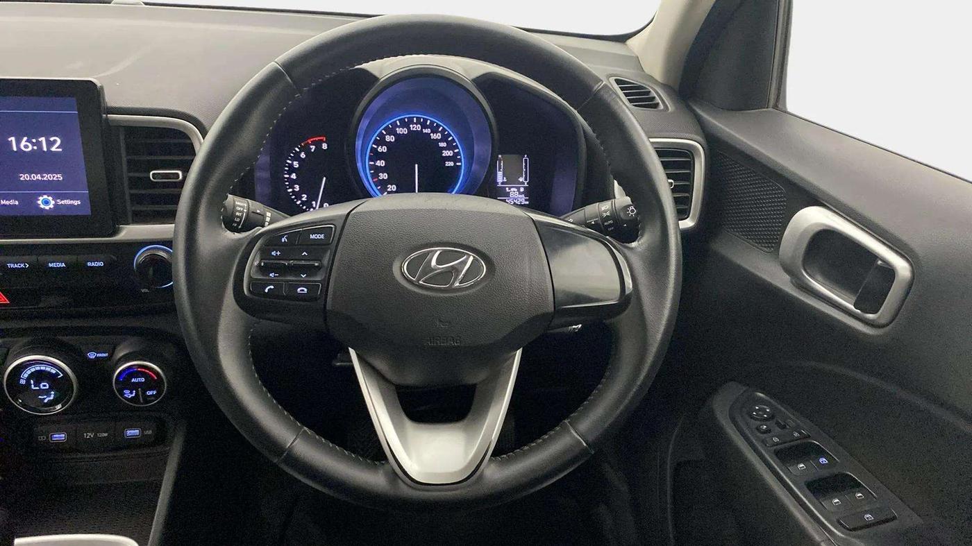 2022 Hyundai VENUE S Plus 1.2 Petrol MT, Petrol, Manual, 45,442 km, Steering Wheel Close Up