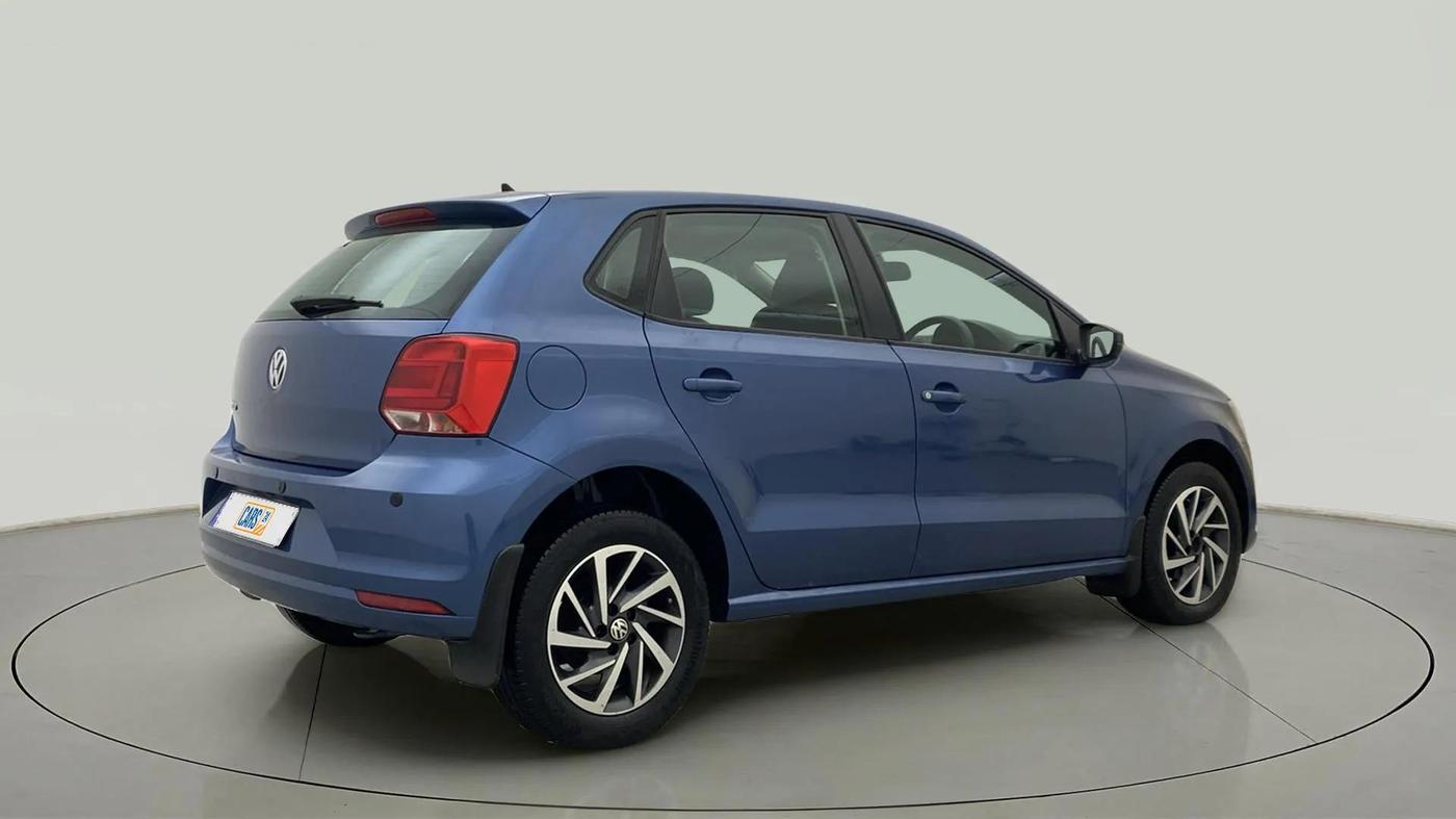 2017 Volkswagen Polo COMFORTLINE 1.2L, Petrol, Manual, 94,000 km, Right Back Diagonal