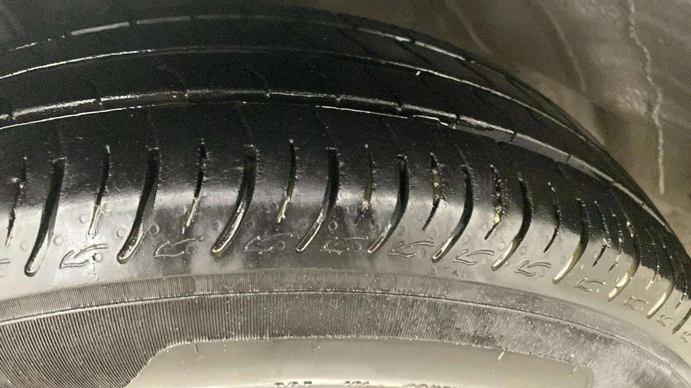 2016 Honda City 1.5L I-VTEC V MT, CNG, Manual, 65,424 km, Left Front Tyre Tread