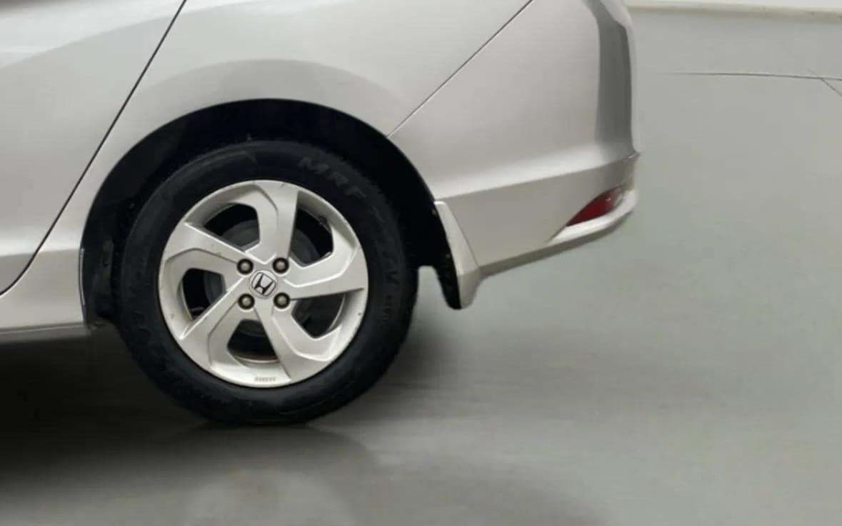 2016 Honda City 1.5L I-VTEC V MT, CNG, Manual, 65,424 km, Left Rear Wheel