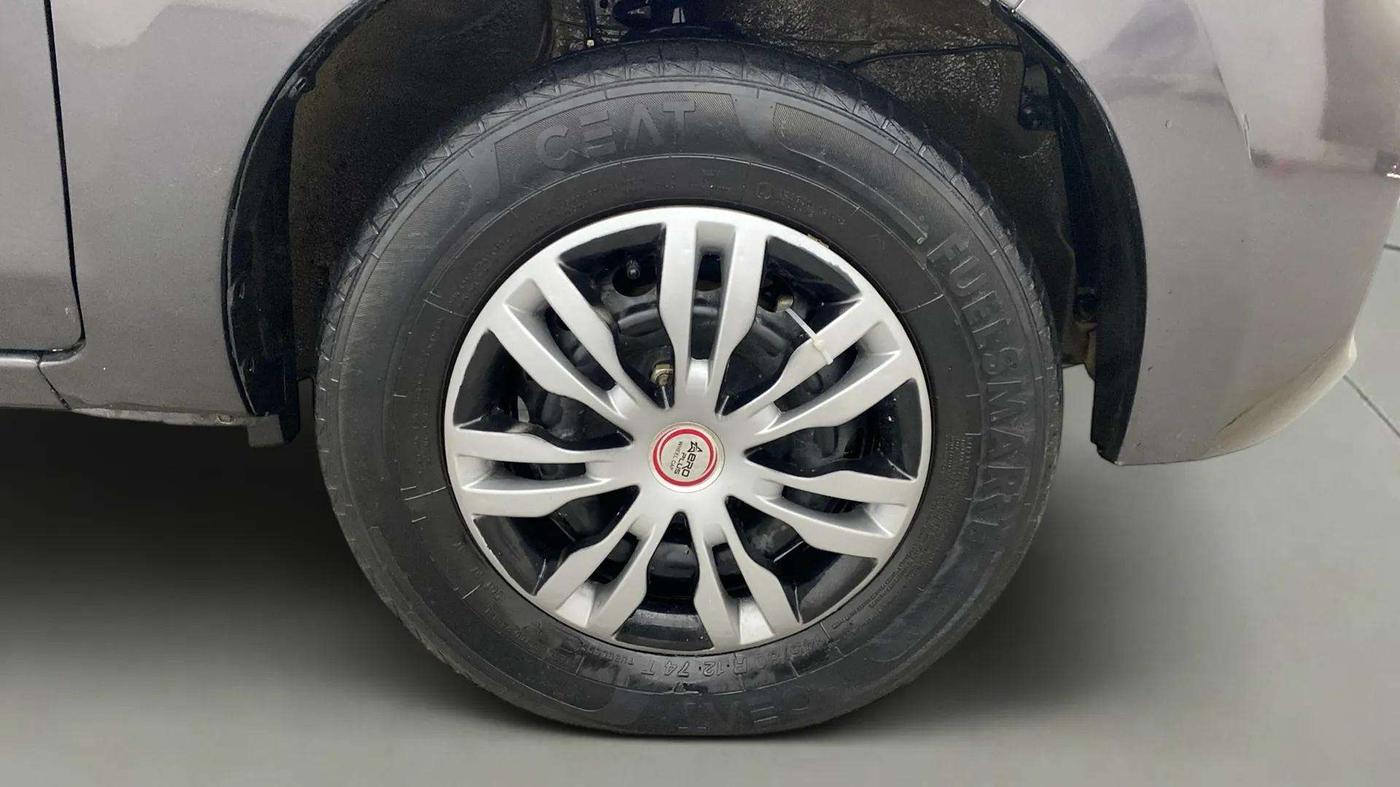 2021 Maruti Alto VXI PLUS, Petrol, Manual, 18,159 km, Right Front Wheel