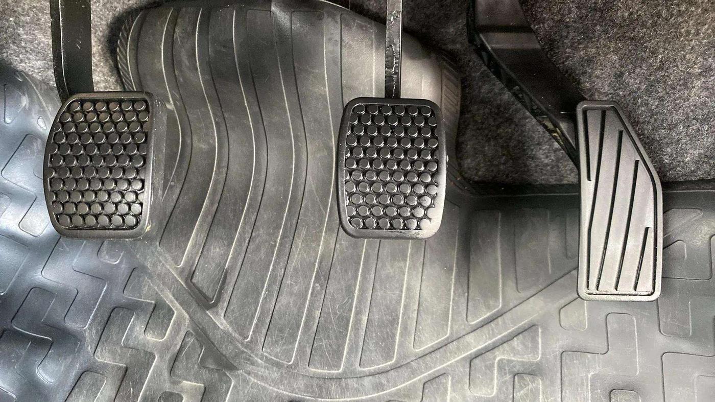 2021 Maruti Alto VXI PLUS, Petrol, Manual, 18,159 km, Pedals