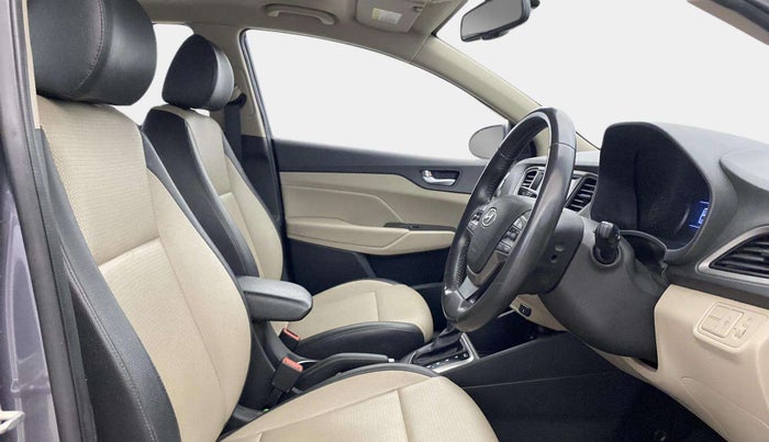 2017 Hyundai Verna 1.6 VTVT SX (O) AT, Petrol, Automatic, 37,334 km, Right Side Front Door Cabin