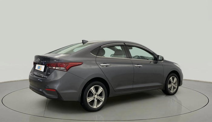 2017 Hyundai Verna 1.6 VTVT SX (O) AT, Petrol, Automatic, 37,334 km, Right Back Diagonal