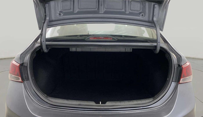 2017 Hyundai Verna 1.6 VTVT SX (O) AT, Petrol, Automatic, 37,334 km, Boot Open Zoomed View