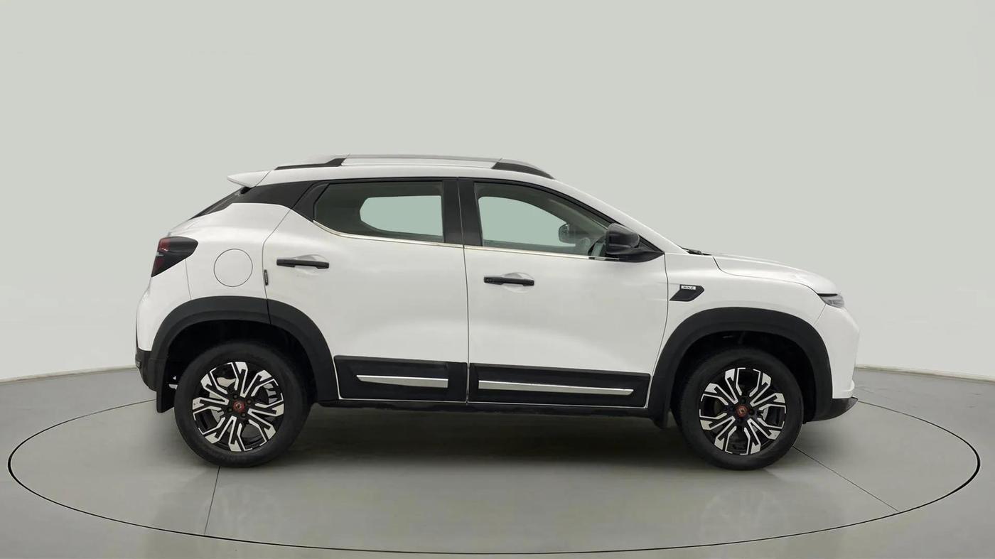 2022 Renault Kiger RXZ TURBO CVT, Petrol, Automatic, 29,532 km, Right Side View