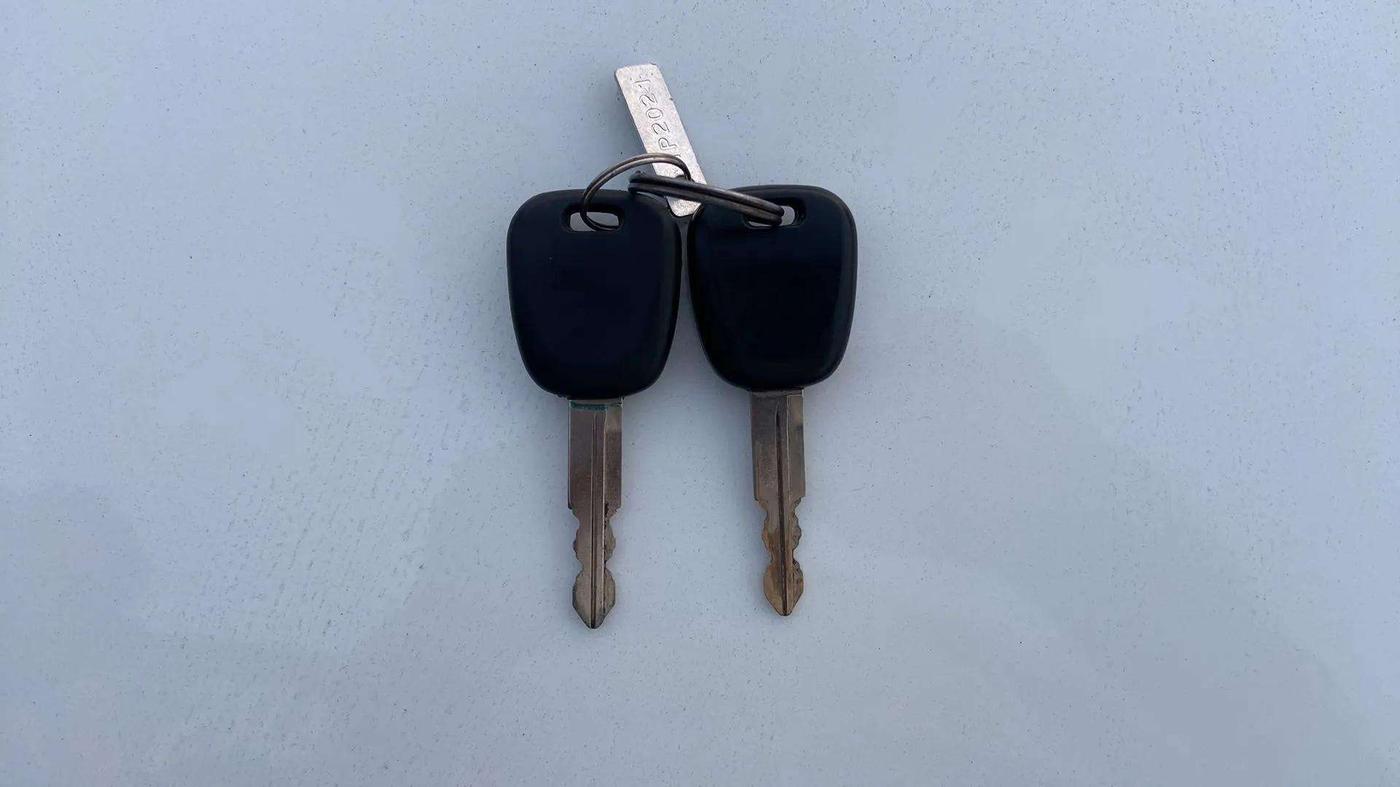 2020 Maruti Alto LXI, Petrol, Manual, 23,444 km, Key Close Up