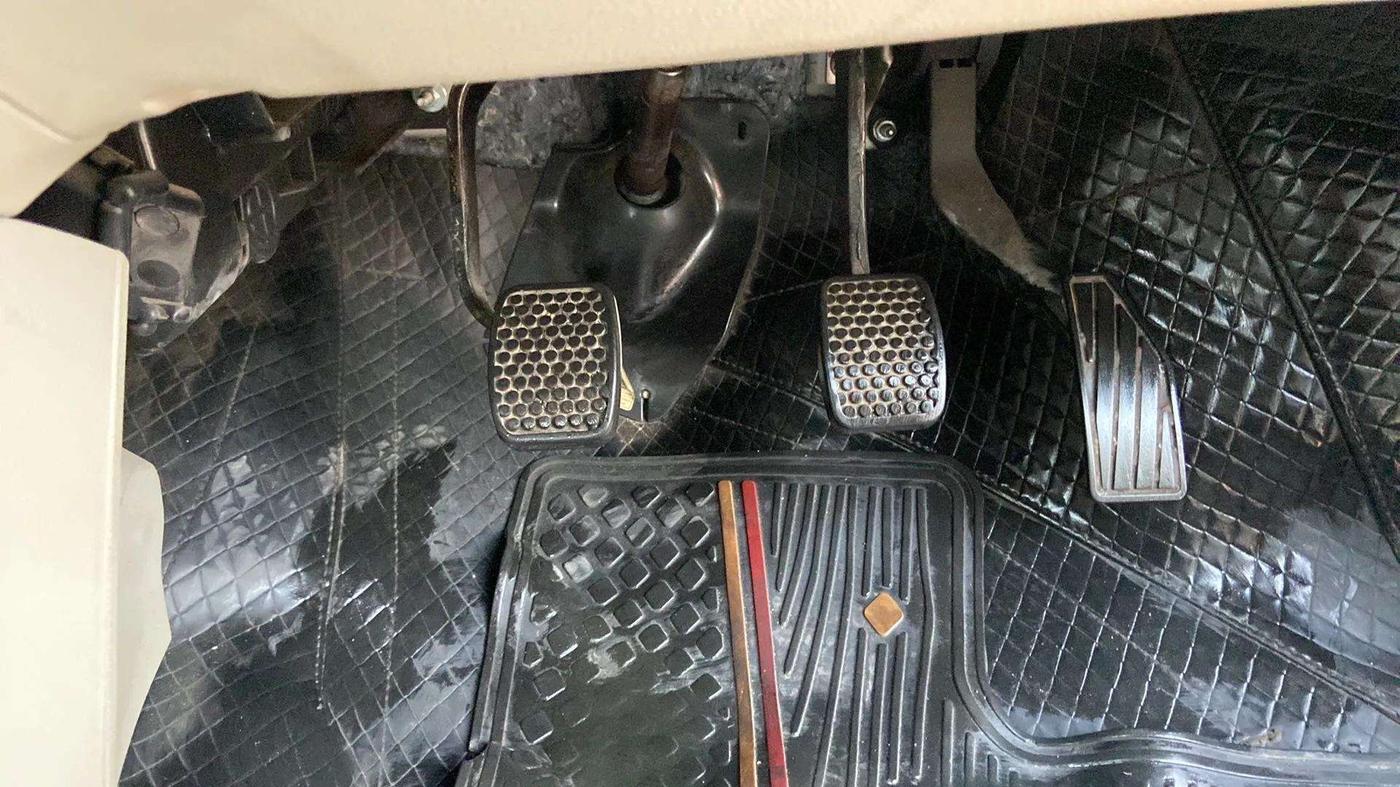 2020 Maruti Alto LXI, Petrol, Manual, 23,444 km, Pedals