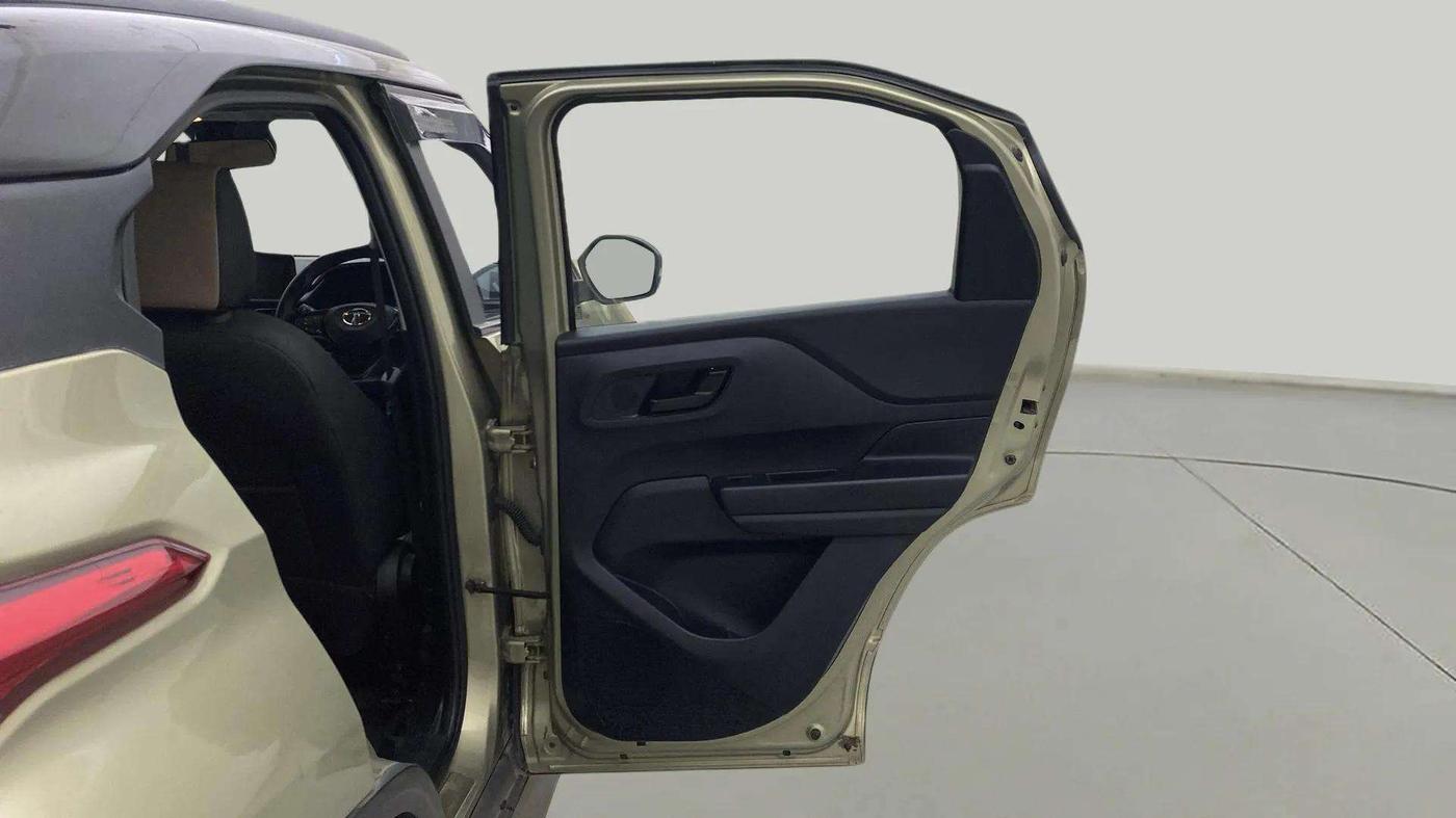2022 Tata PUNCH CREATIVE 1.2 AMT KAZIRANGA EDITION , Petrol, Automatic, 66,530 km, RHS Rear Door
