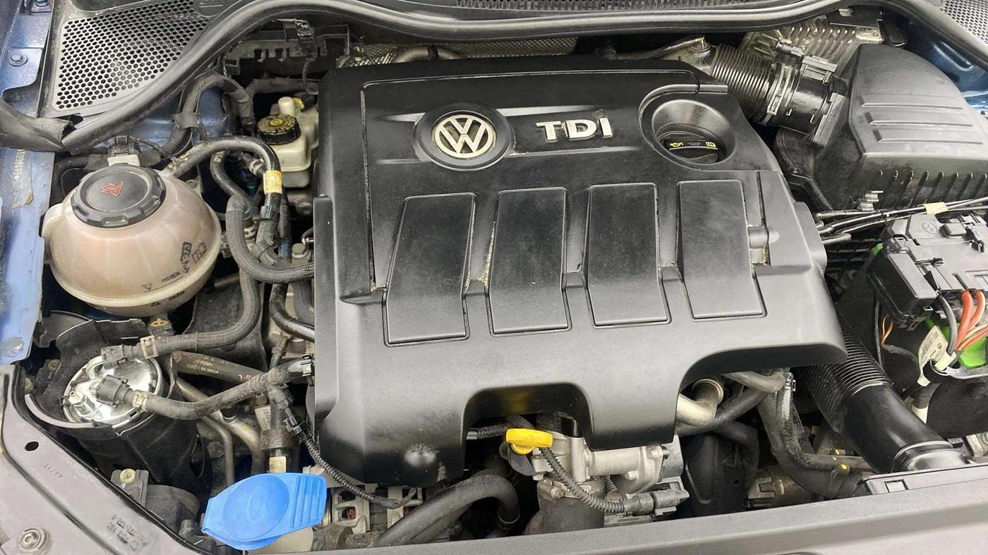 2017 Volkswagen Ameo TRENDLINE 1.5L, Diesel, Manual, 48,196 km, Engine View - Right
